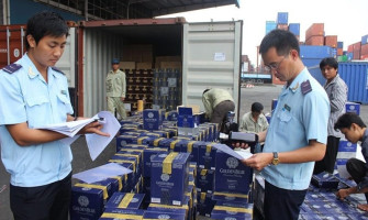 Cục Hải quan cảnh báo gian lận thuế với gạch, đá ốp lát nhân tạo nhập khẩu